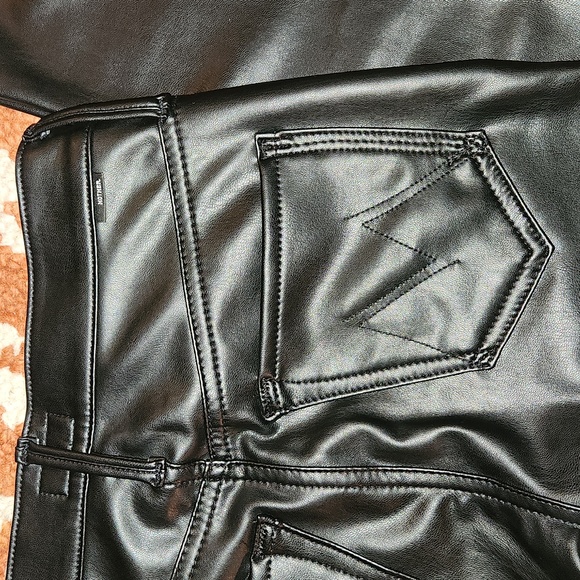 MOTHER -The Insider Ankle Faux Leather Jeans. size 25 - Picture 3 of 15